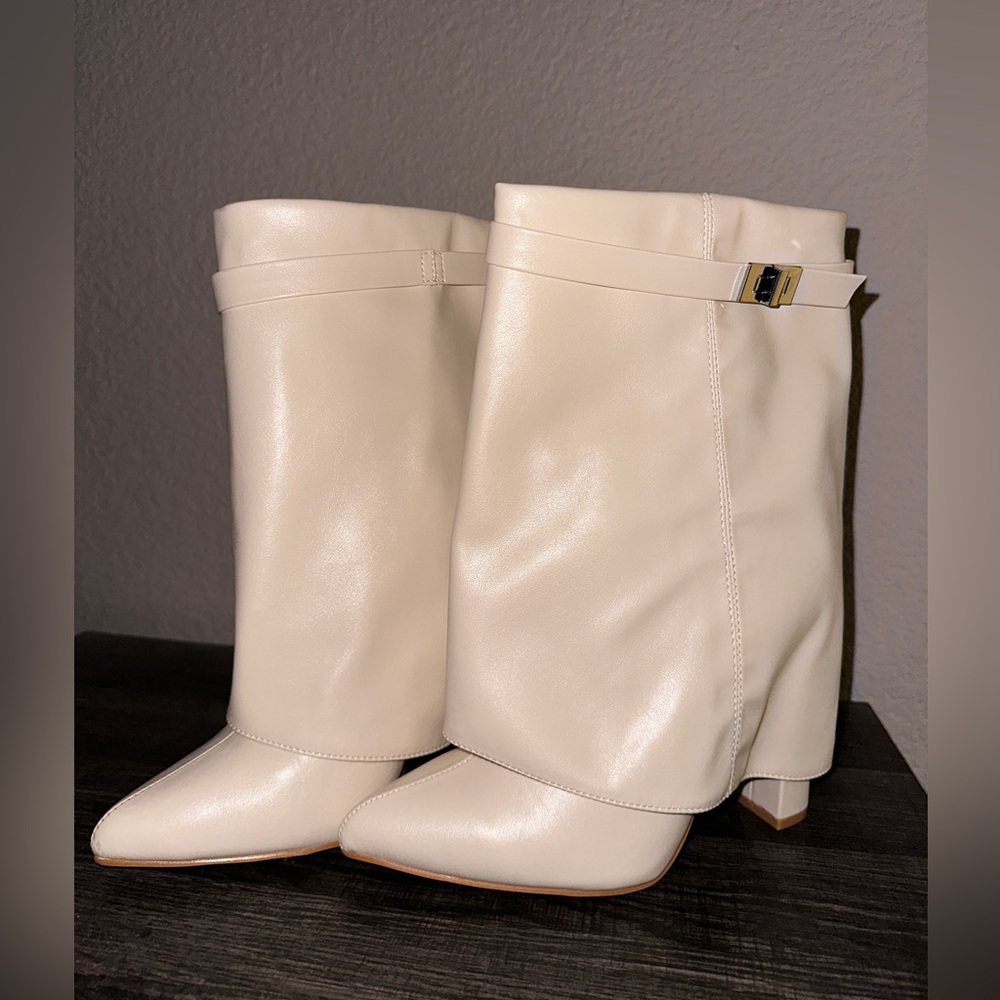 PrettyLittleThing Point Toe Fold Over Block Heeled Ankle Boots